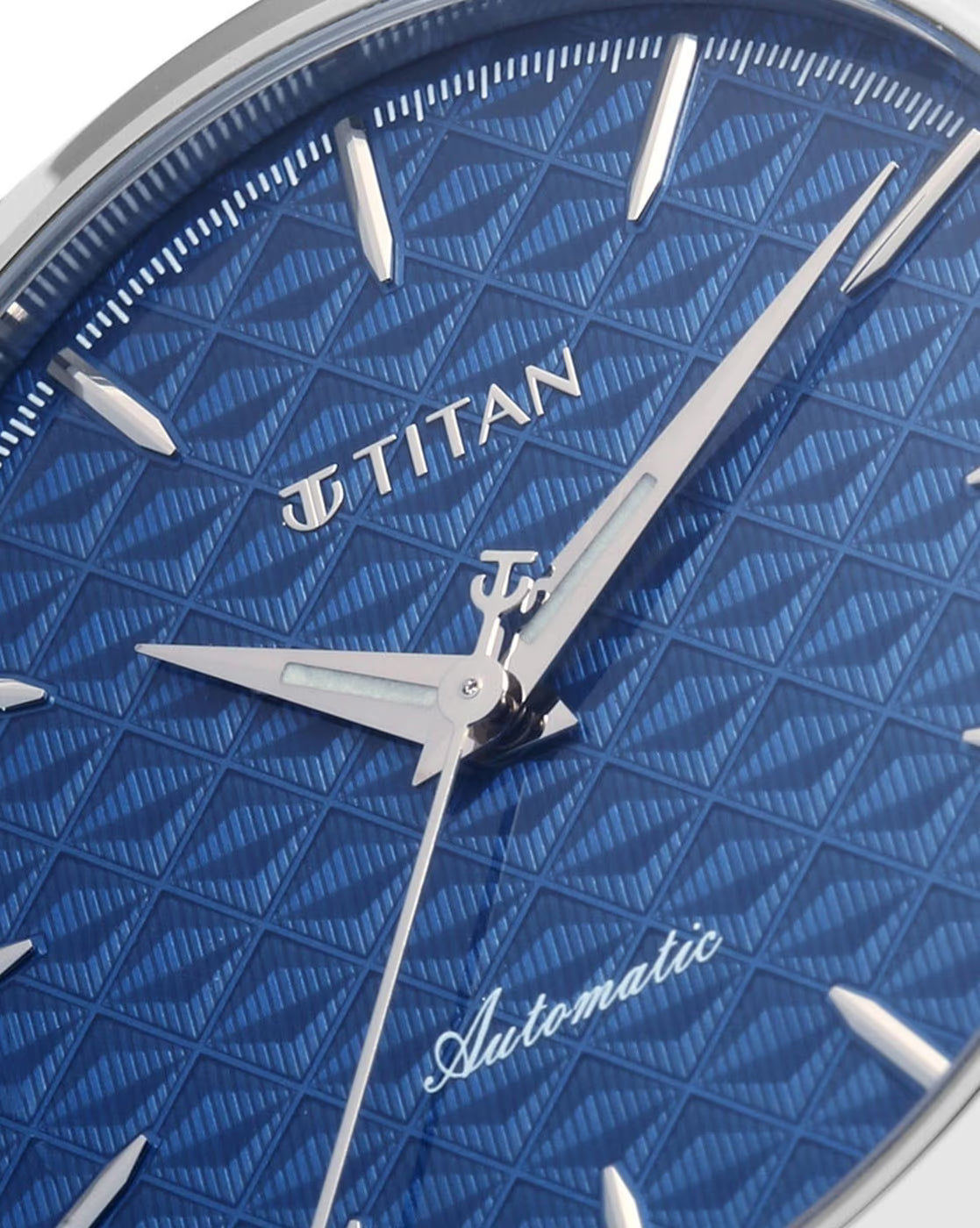 TITAN 10077SM01