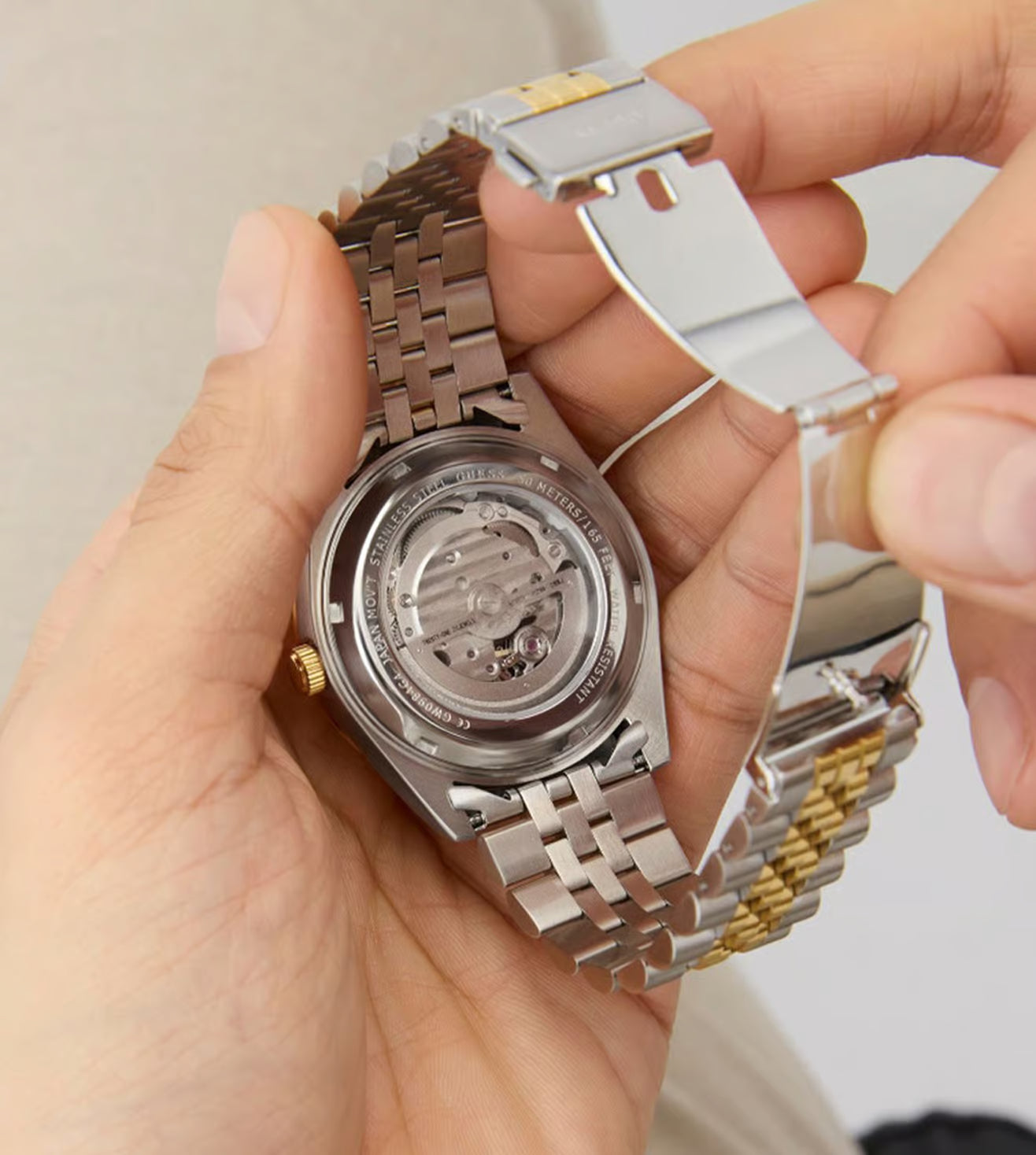 GUESS GW0984G4